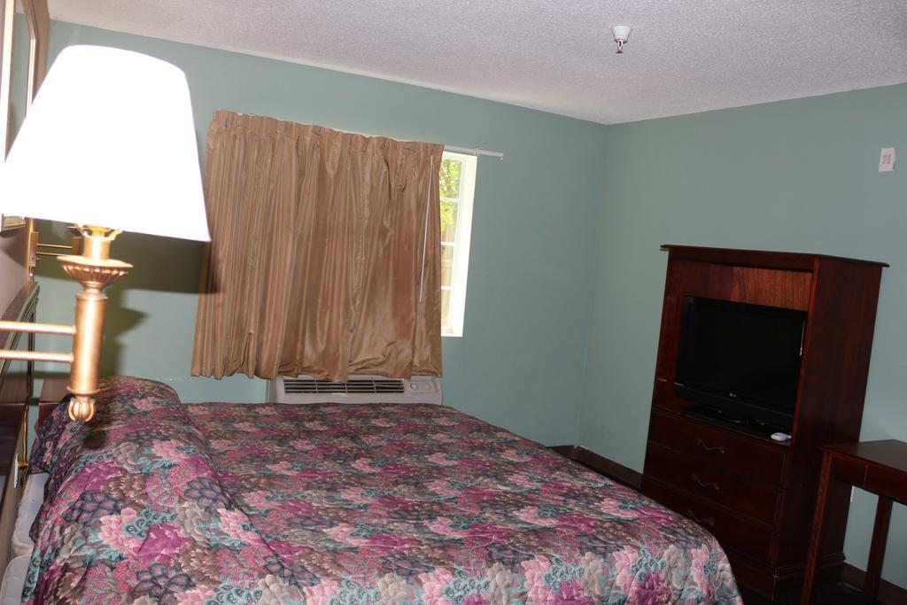 Magnolia Bay Hotel & Suites Jonesboro Extérieur photo
