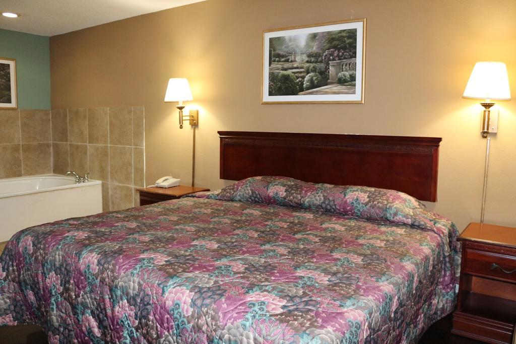 Magnolia Bay Hotel & Suites Jonesboro Extérieur photo
