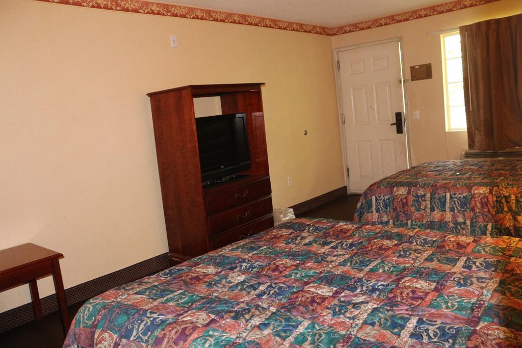 Magnolia Bay Hotel & Suites Jonesboro Extérieur photo