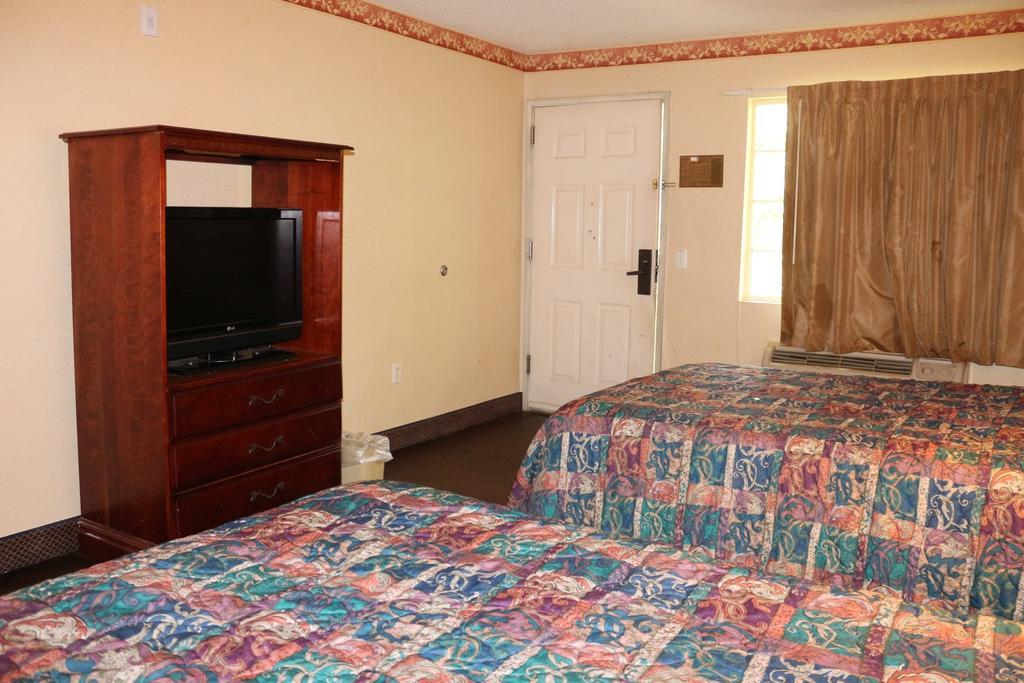 Magnolia Bay Hotel & Suites Jonesboro Extérieur photo