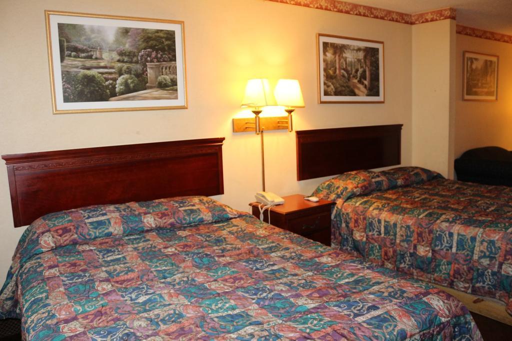 Magnolia Bay Hotel & Suites Jonesboro Extérieur photo