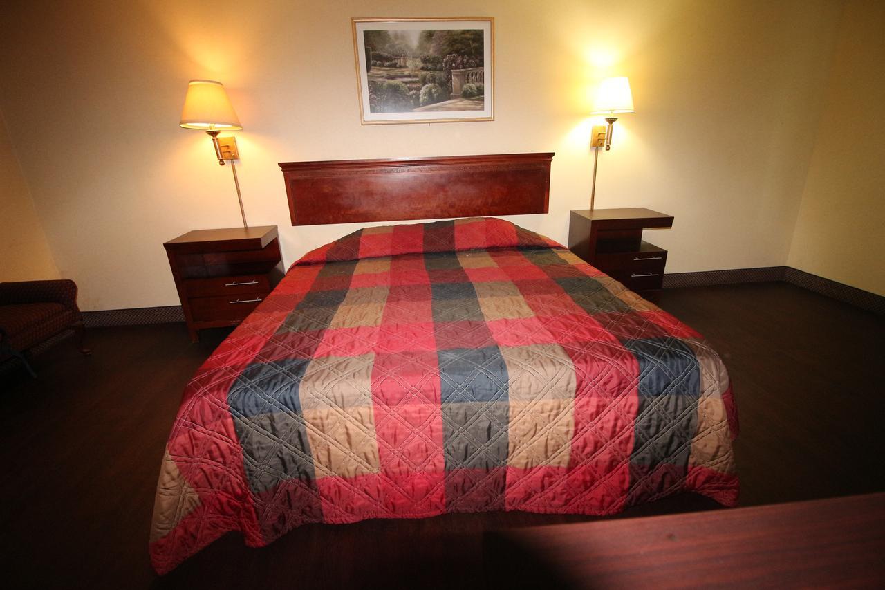 Magnolia Bay Hotel & Suites Jonesboro Extérieur photo