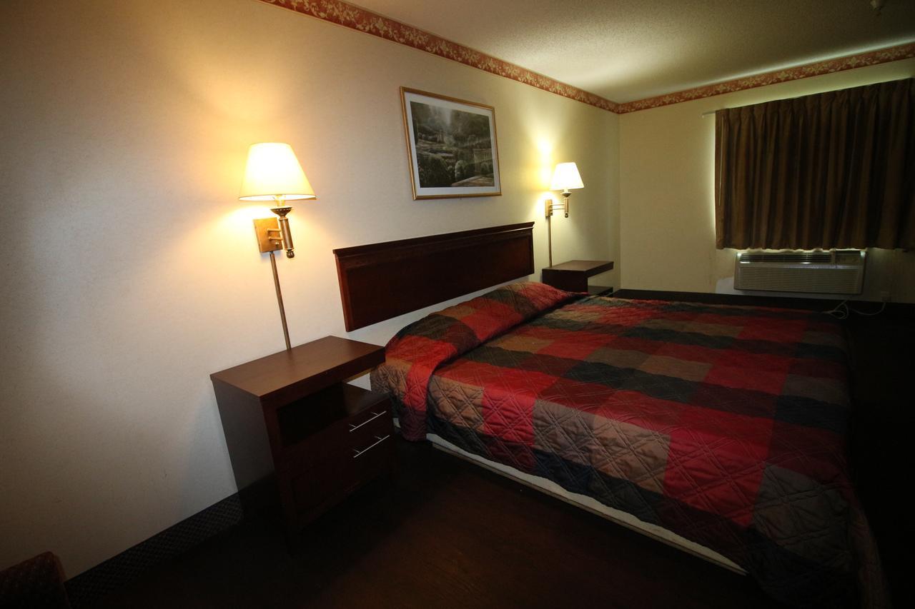 Magnolia Bay Hotel & Suites Jonesboro Extérieur photo