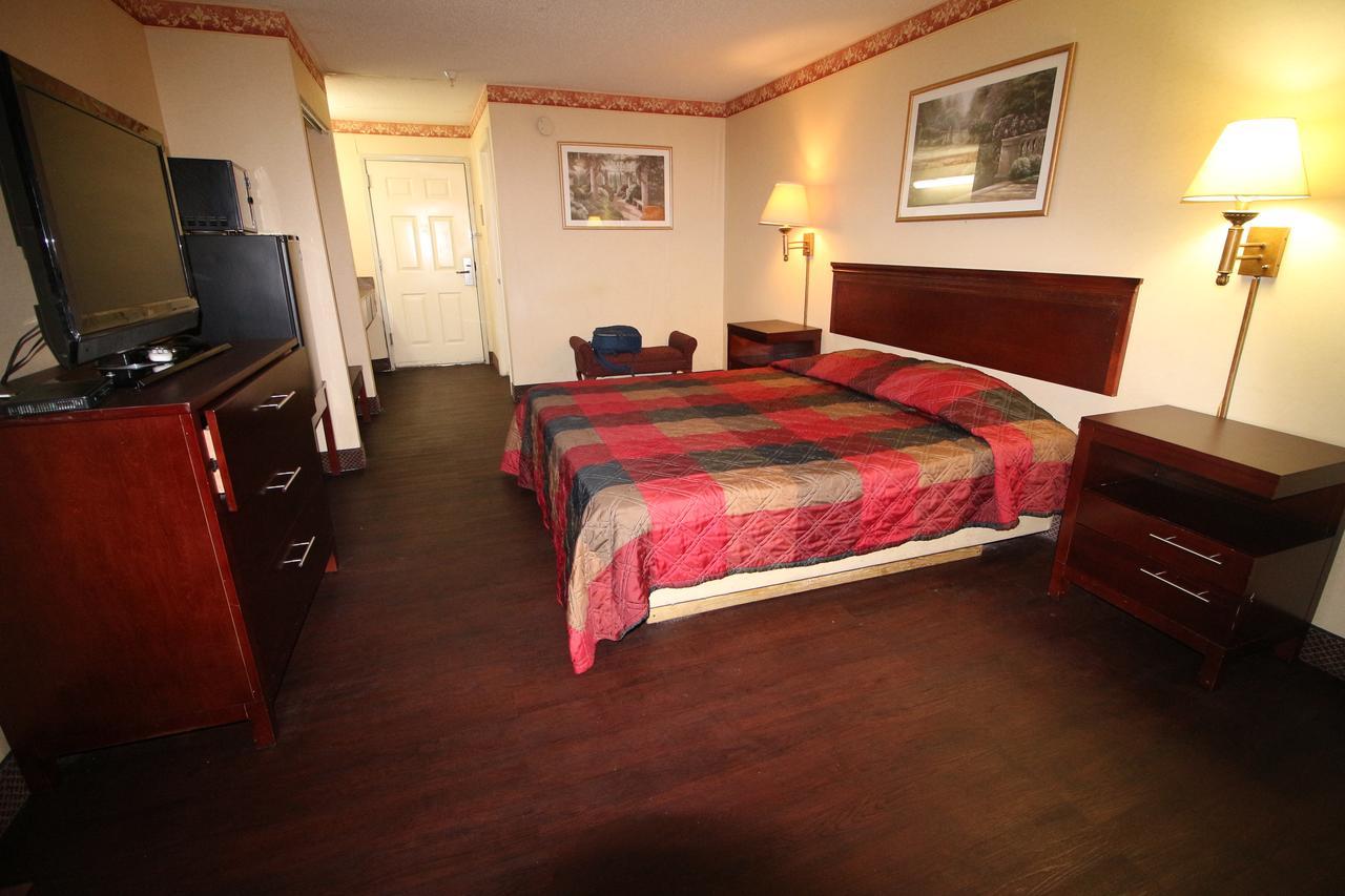 Magnolia Bay Hotel & Suites Jonesboro Extérieur photo