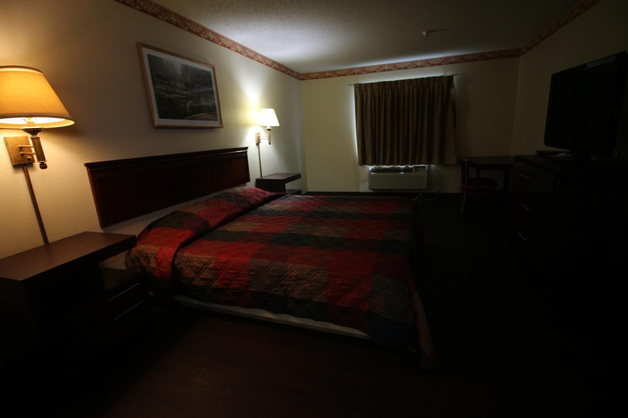 Magnolia Bay Hotel & Suites Jonesboro Extérieur photo