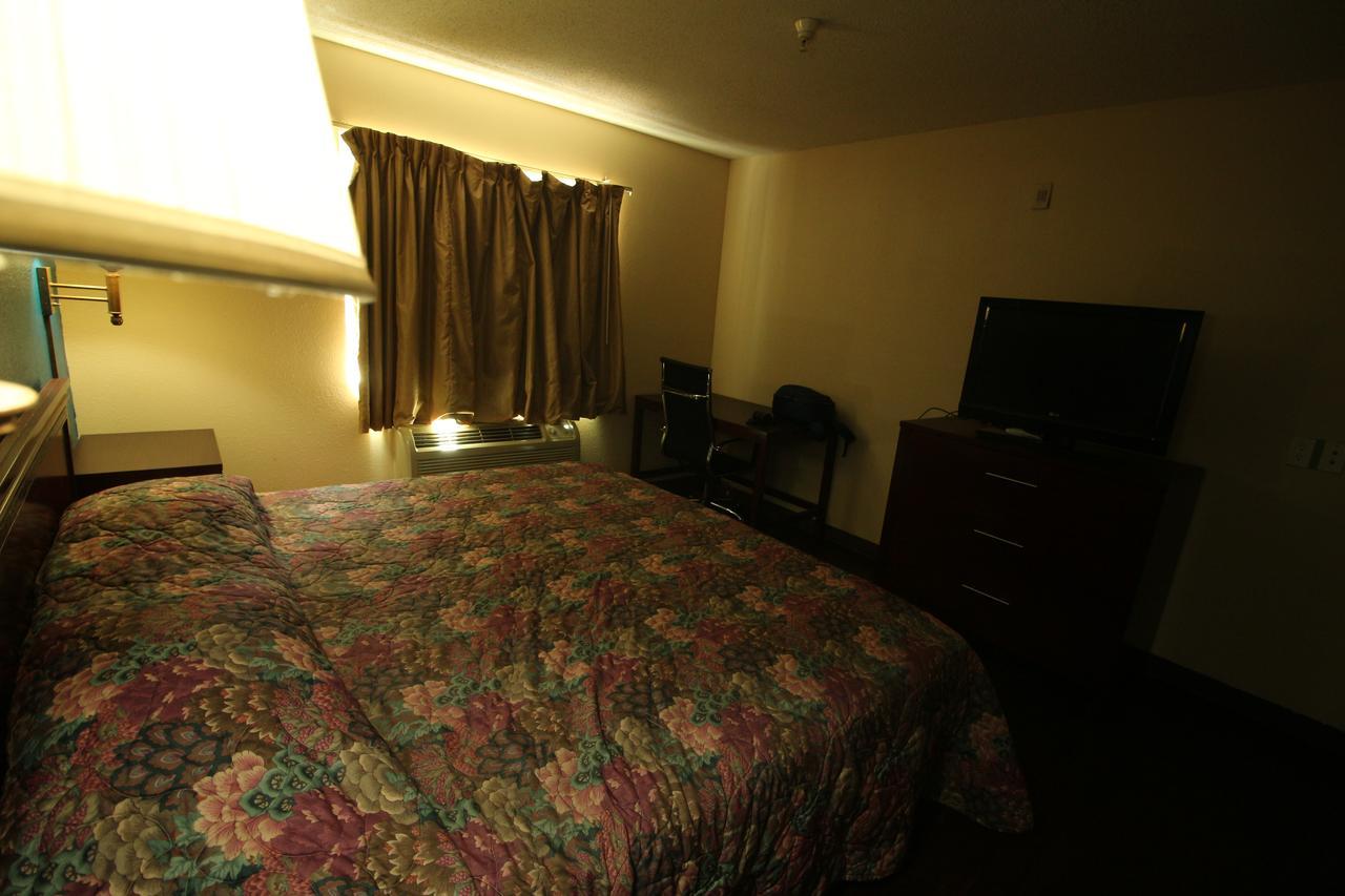 Magnolia Bay Hotel & Suites Jonesboro Extérieur photo
