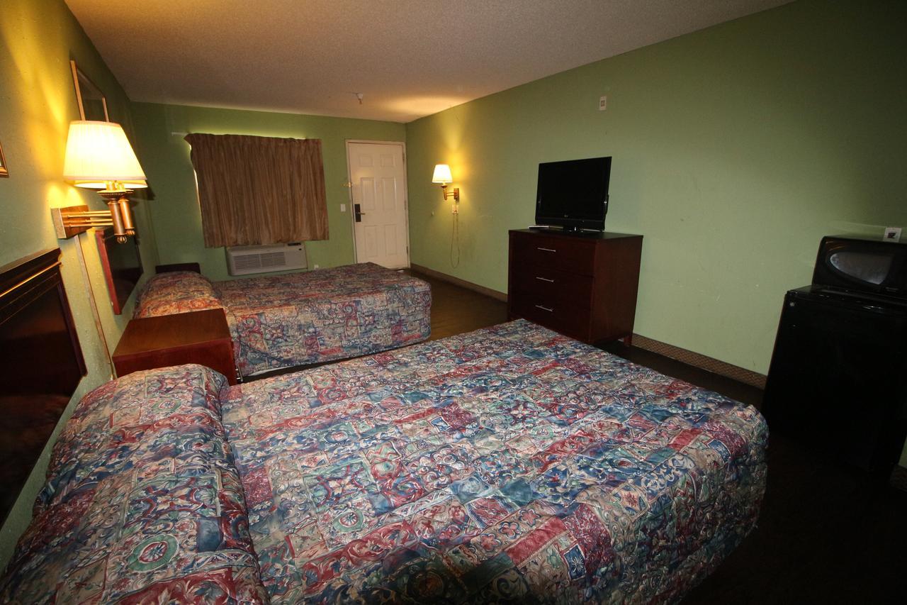 Magnolia Bay Hotel & Suites Jonesboro Extérieur photo