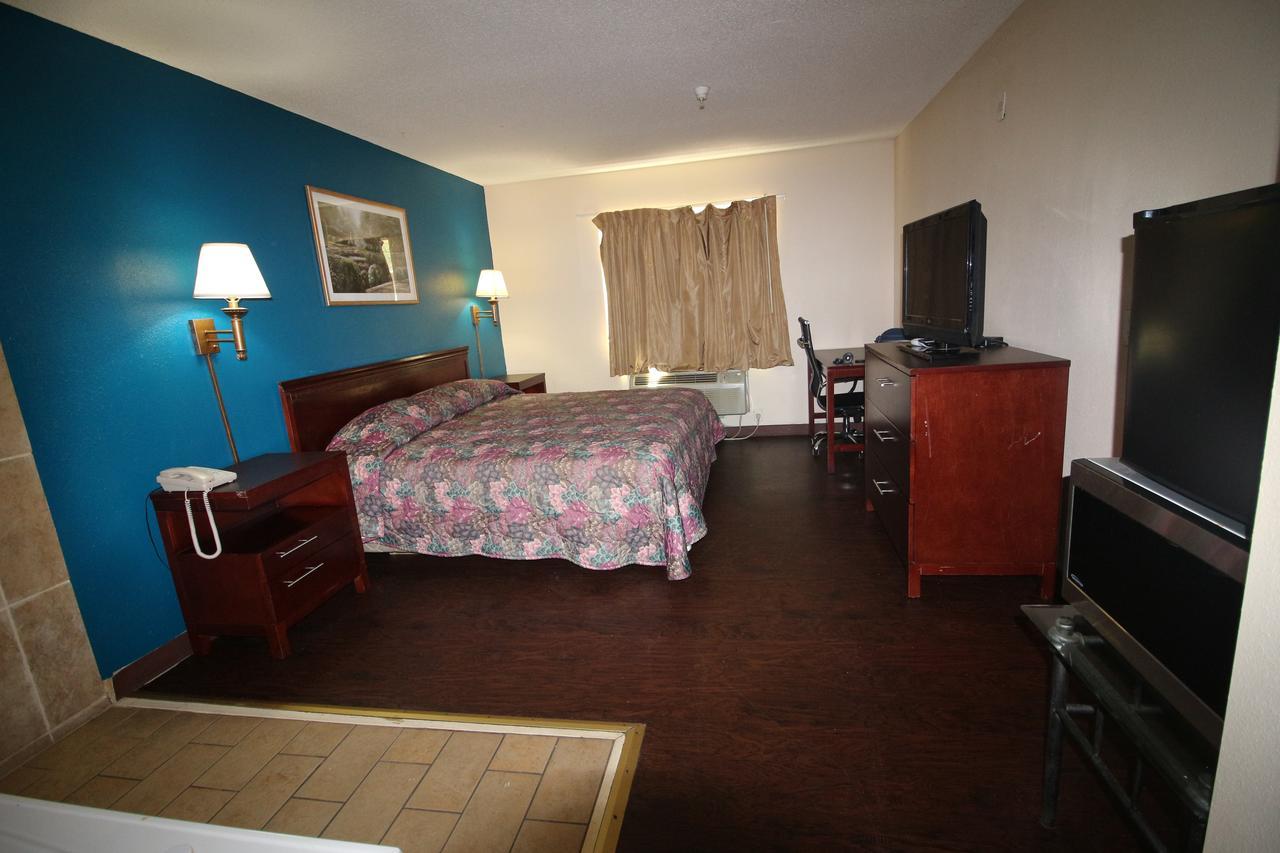 Magnolia Bay Hotel & Suites Jonesboro Extérieur photo